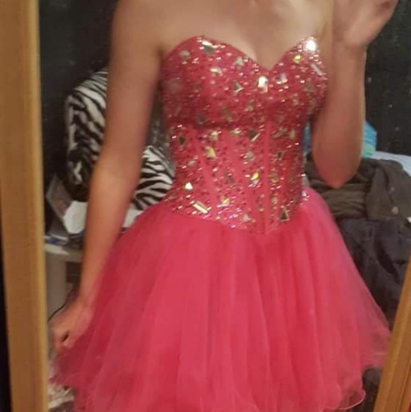 Dress - Picture 2 of 3
